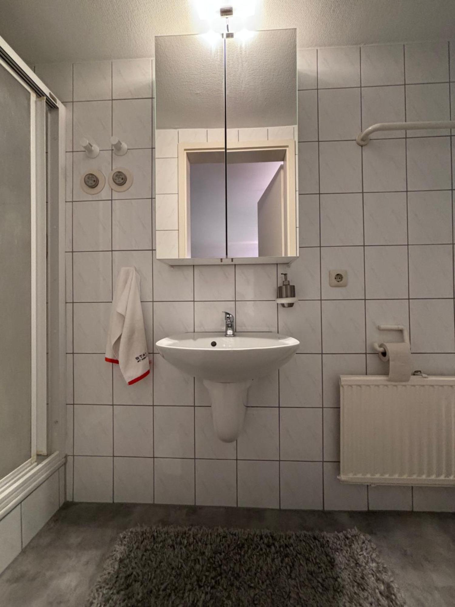 Doppelzimmer In Stuttgart-Birkach - Naehe Musicals Im Si-Zentrum, Messe, Flughafen, Uni Hohenheim Ngoại thất bức ảnh
